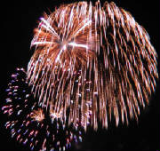 willowtreefireworks7.4.4.jpg